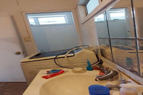Photo of property in 54 Lewis Street, Blockhouse Bay, Auckland, 0600