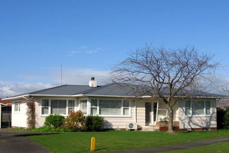 Photo of property in 9 Nairn Crescent, Awapuni, Palmerston North, 4412