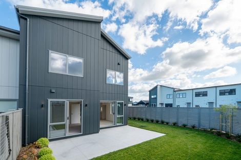 Photo of property in 1 Viridian Avenue, Rosehill, 2113