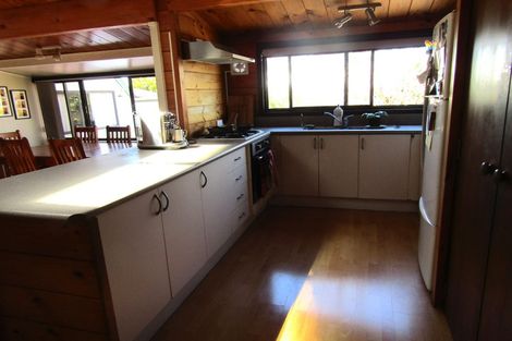 Photo of property in 22 Marina View Drive, West Harbour, Auckland, 0618