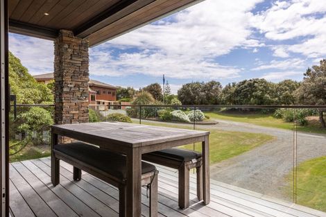 Photo of property in 24 Paetawa Road, Peka Peka, Waikanae, 5391