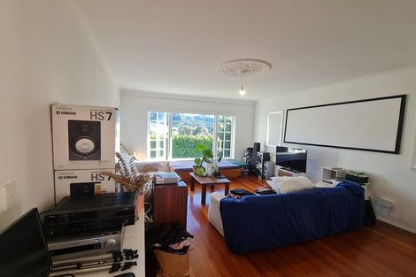 Photo of property in 93 Karori Road, Karori, Wellington, 6012