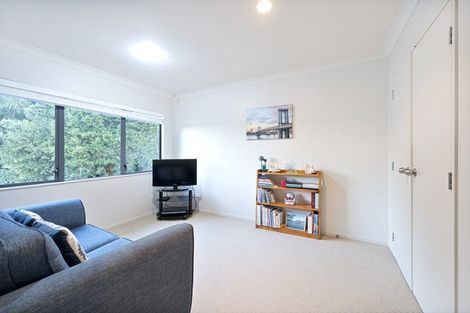 Photo of property in 17 Virginia Street, Henderson, Auckland, 0612