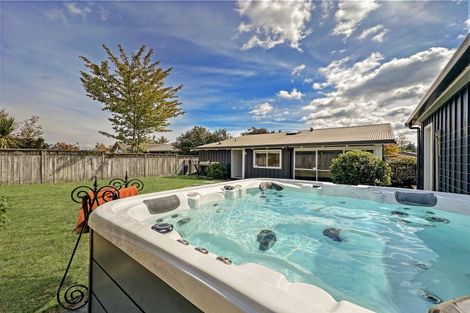 Photo of property in 13 Yasmin Lane, Kinloch, Taupo, 3377