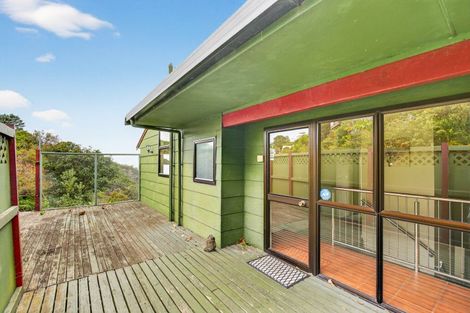 Photo of property in 128 Priestley Terrace, Bluff Hill, Napier, 4110