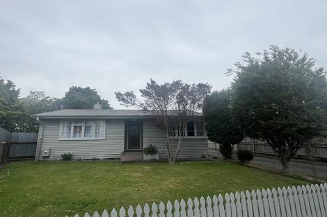 Photo of property in 6 Radnor Place, Highbury, Palmerston North, 4412