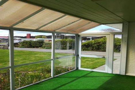 Photo of property in 9 Birch Street, Tuatapere, 9620