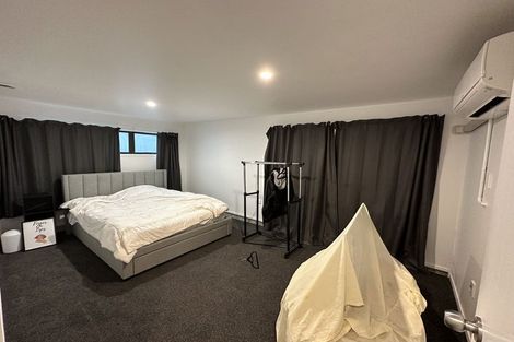 Photo of property in 58 Cyclarama Crescent, Massey, Auckland, 0614