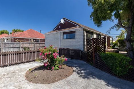 Photo of property in 1/14 Croziers Road, St Albans, Christchurch, 8052