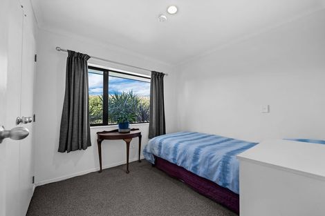 Photo of property in 26 Magnolia Drive, Waiuku, 2123
