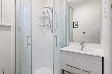 Photo of property in 22 Hunters Hill, Havelock North, 4130