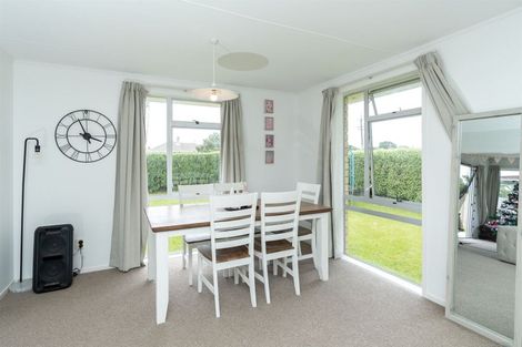 Photo of property in 2 Amethyst Place, Chartwell, Hamilton, 3210