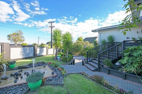 Photo of property in 132 Sandspit Road, Shelly Park, Auckland, 2014