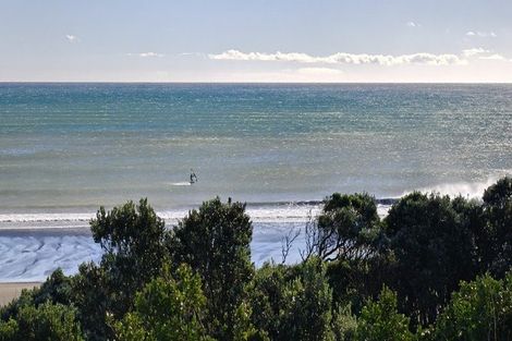 Photo of property in 2a Beach Street, Fitzroy, New Plymouth, 4312
