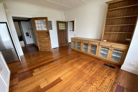 Photo of property in 57 The Crescent, Roseneath, Wellington, 6011