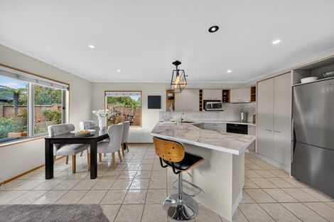 Photo of property in 76 Fairway Drive, Shirley, Christchurch, 8061