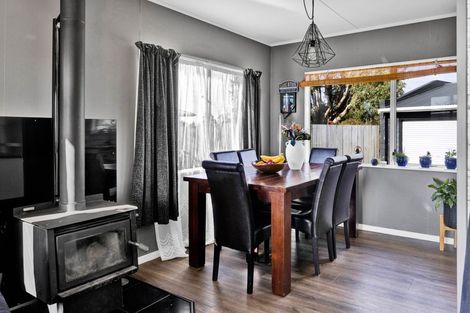 Photo of property in 1 Raunui Crescent, Inglewood, 4330