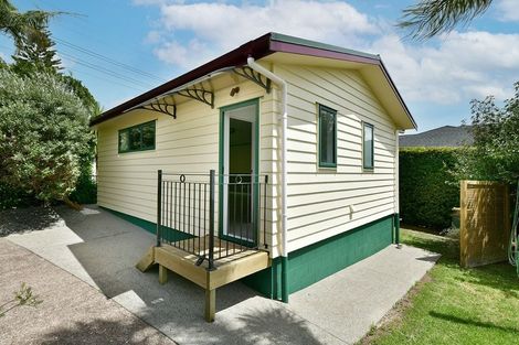 Photo of property in 45 Tindalls Bay Road, Tindalls Beach, Whangaparaoa, 0930