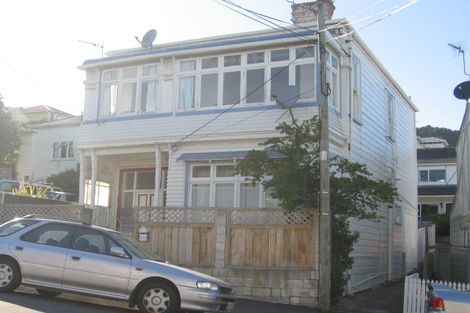 Photo of property in 54 Roxburgh Street, Mount Victoria, Wellington, 6011