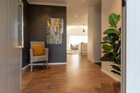 Photo of property in 51 Mike Smith Drive, Cambridge, 3434