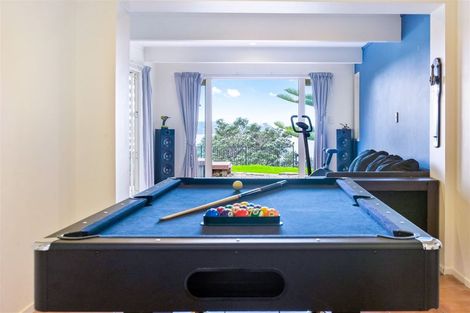 Photo of property in 985 Whangaparaoa Road, Tindalls Beach, Whangaparaoa, 0930