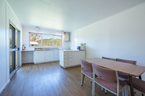 Photo of property in 23 Old School Road, Tapawera, Nelson, 7072