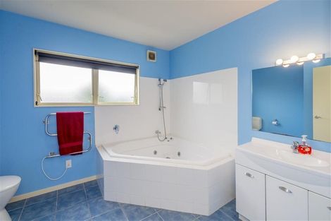 Photo of property in 34 Murray Court, Paraparaumu Beach, Paraparaumu, 5032