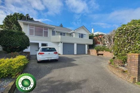 Photo of property in 71 Taylor Terrace, Tawa, Wellington, 5028