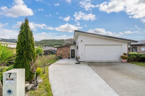 Photo of property in 7 Diamond Grove, Brown Owl, Upper Hutt, 5018