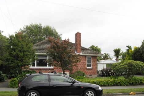 Photo of property in 2 Springbank Street, Bryndwr, Christchurch, 8053
