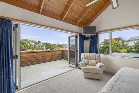 Photo of property in 24 Stewart Street, Raglan, 3225