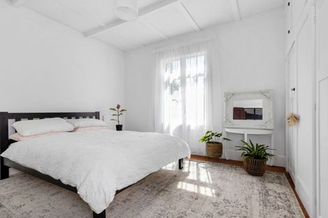 Photo of property in 275 Georges Drive, Napier South, Napier, 4110