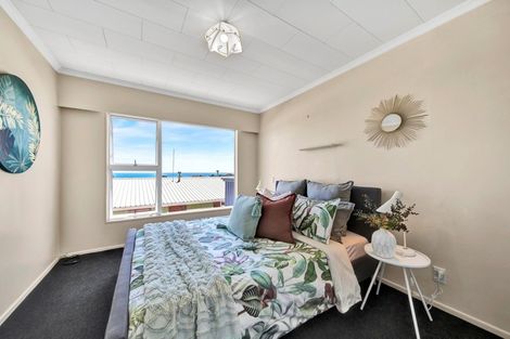 Photo of property in 75 Belt Road, New Plymouth, 4310