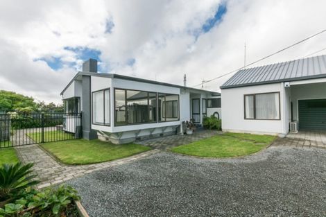 Photo of property in 48 Meeanee Road, Taradale, Napier, 4112