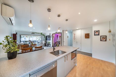 Photo of property in 7 Diamond Grove, Brown Owl, Upper Hutt, 5018