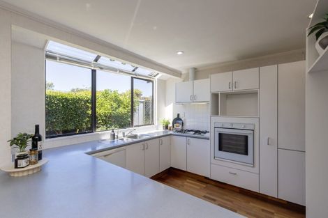 Photo of property in 52 Matatua Road, Raumati Beach, Paraparaumu, 5032