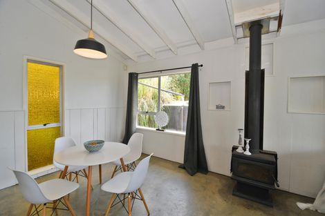 Photo of property in 17 Wonderview Road, Leigh, 0985