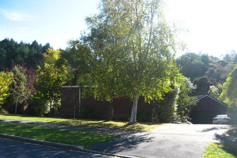 Photo of property in 98 Glenross Street, Glenross, Dunedin, 9011