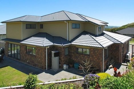 Photo of property in 17 Aspiring Terrace, Aotea, Porirua, 5024