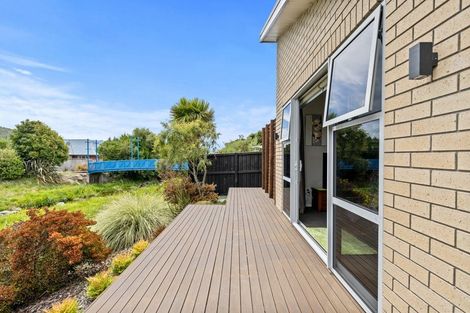 Photo of property in 12a Nautique Place, Waikawa, Picton, 7220