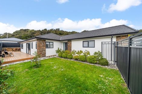 Photo of property in 11 Salisbury Crescent, Wallaceville, Upper Hutt, 5018