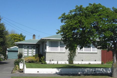 Photo of property in 92 Cotswold Avenue, Bishopdale, Christchurch, 8053