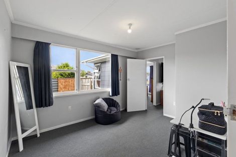 Photo of property in 49 Kimberley Grove, Westbrook, Palmerston North, 4412
