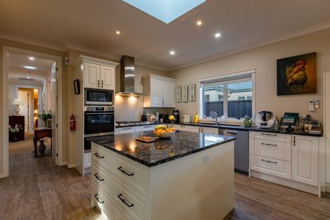 Photo of property in 3 Kapiti Drive, Poraiti, Napier, 4112