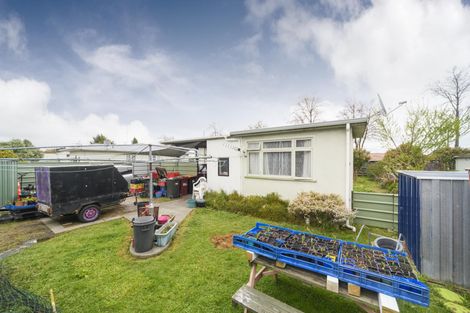 Photo of property in 11 Botanical Road, Takaro, Palmerston North, 4412