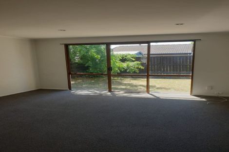 Photo of property in 12 Pohutukawa Place, Ellerslie, Auckland, 1051
