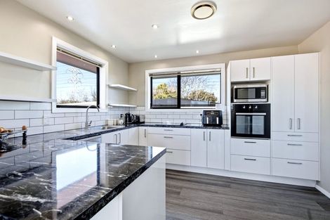 Photo of property in 6 Carbine Place, Sockburn, Christchurch, 8042