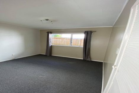 Photo of property in 1/73 Spinella Drive, Bayview, Auckland, 0629