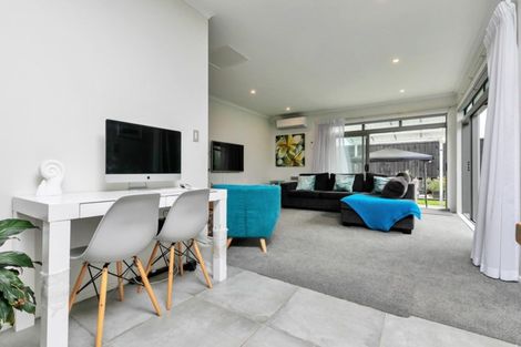 Photo of property in 5 Touhou Road, Hobsonville, Auckland, 0618