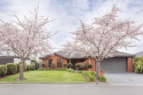 Photo of property in 11 Parkside Crescent, Northwood, Christchurch, 8051